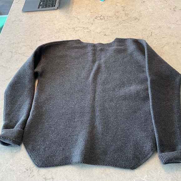 Wilfred Free 100% Merino wool v-neck sweater in thick wool - size M - Picture 2 of 8